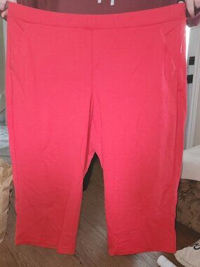 Plus size Capri pants